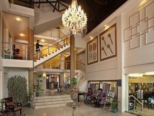 Country Inn & Suites